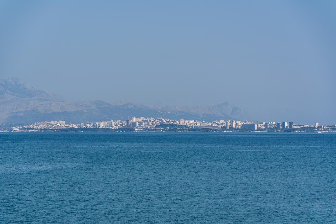 Beachfront Apartments Gabine Kastela Exterior photo