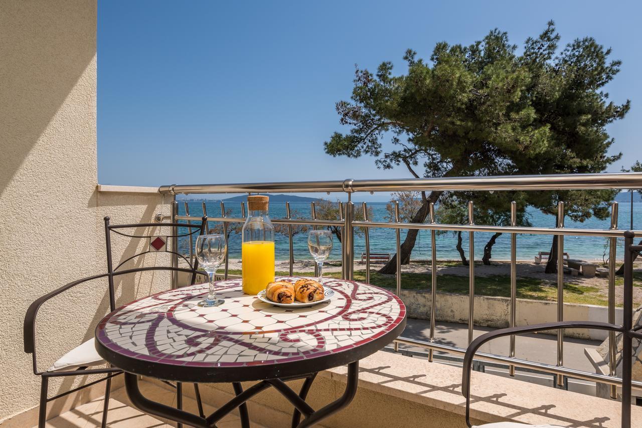 Beachfront Apartments Gabine Kastela Exterior photo