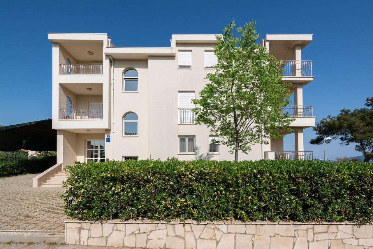 Beachfront Apartments Gabine Kastela Exterior photo