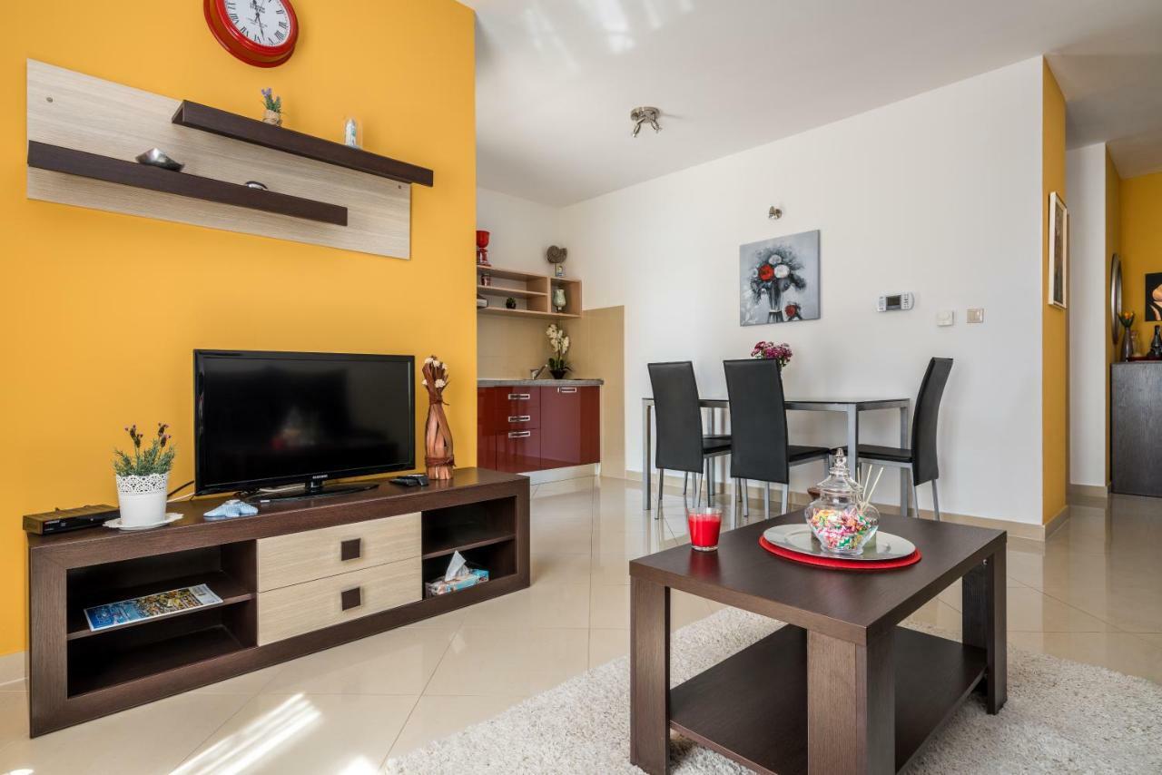 Beachfront Apartments Gabine Kastela Exterior photo